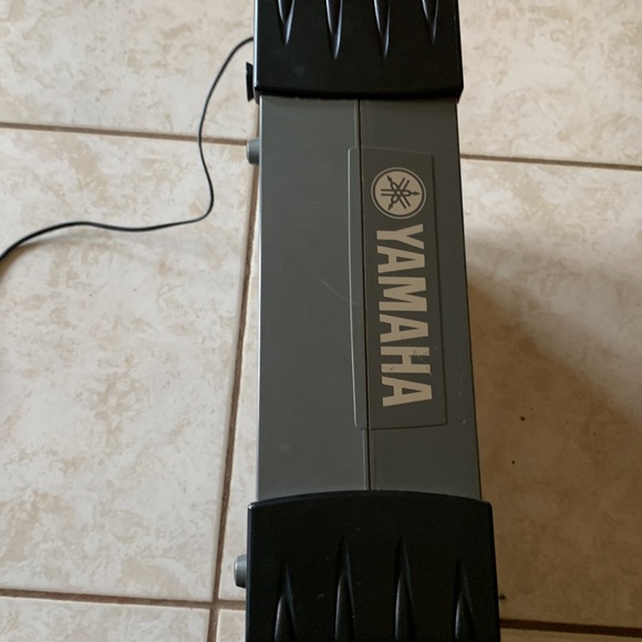 Yamaha DJX-2B DJ synthesizer system - Picture 4 of 10